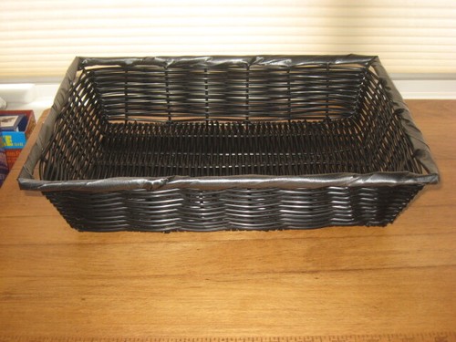 Black vinyl wicker - black,
