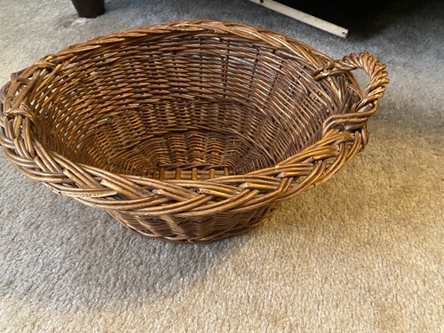 Dark brown wicker type - brown,